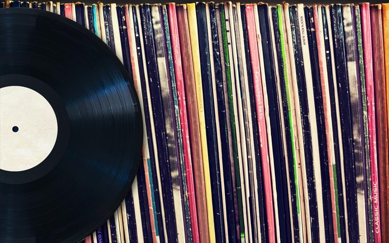 to-binulio-epistrefei-ston-iano