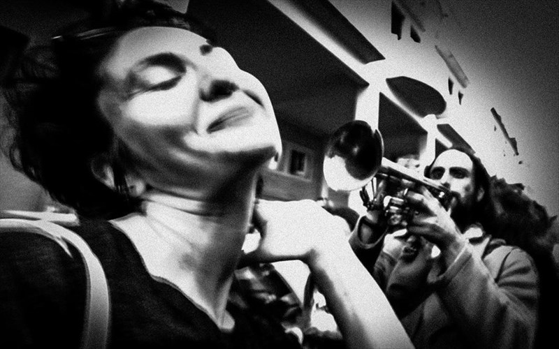 trianta-xroniatrianta-fotografoi-apo-to-kallitexniko-fotografiko-ergastiri-dimou-zografou