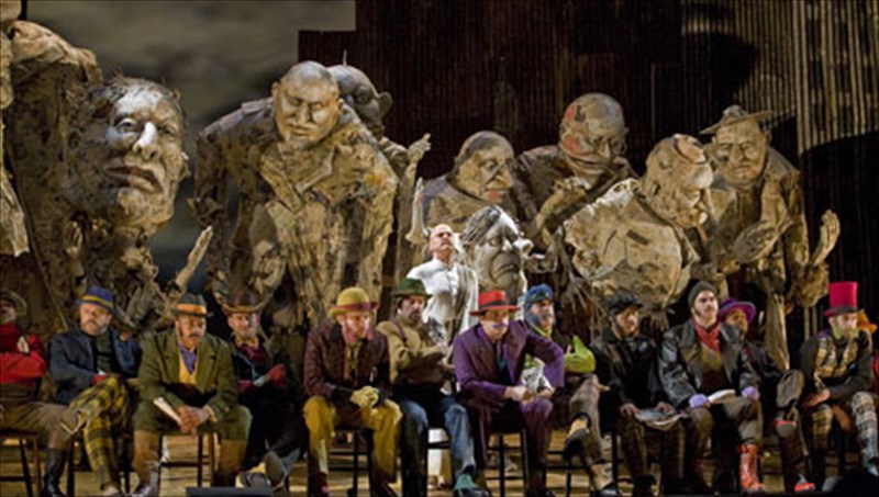 h-opera-tou-filip-gklas-gia-ton-gkanti-taksideuei-stin-ellada