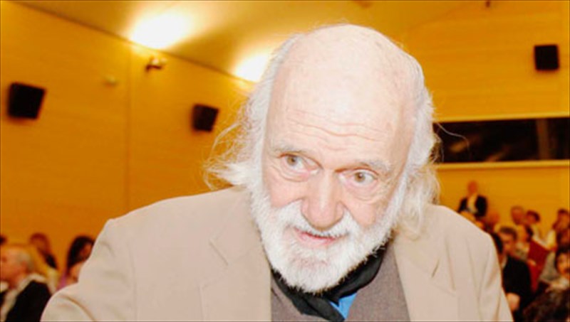 i-poiisi-kontra-stin-krisi