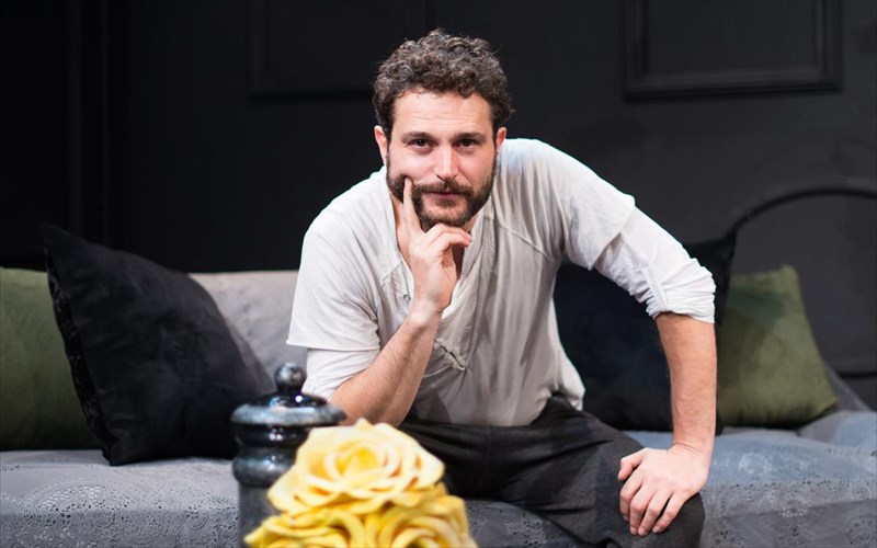 giorgos-karamixos-apo-tous-tragikous-an-upirxe-dunatotita-o-sofoklis-tha-ekane-kinimatografo-sofoklis-tha-ekane-kinimatografo