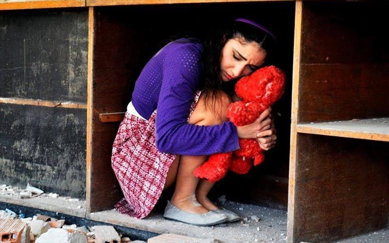 pou-na-sou-eksigo-stoixeiomeni-athootita-sto-life-n-art-theater