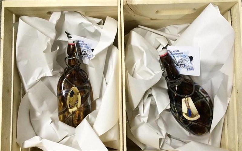 tha-dinate-pote-1000-dolaria-gia-ena-mpoukali-mpira