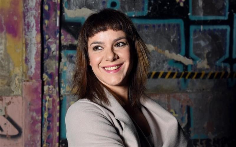 andriana-mpampali-brisko-tin-athina-poli-katathliptiki