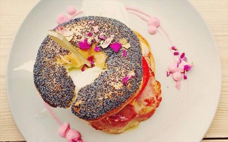 oi-geuseis-tis-thessalonikis-anastatonoun-tous-new-york-times