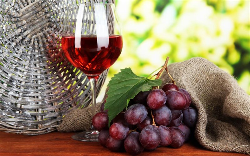 ti-einai-to-biologiko-krasi-kai-giati-egine-tis-modas