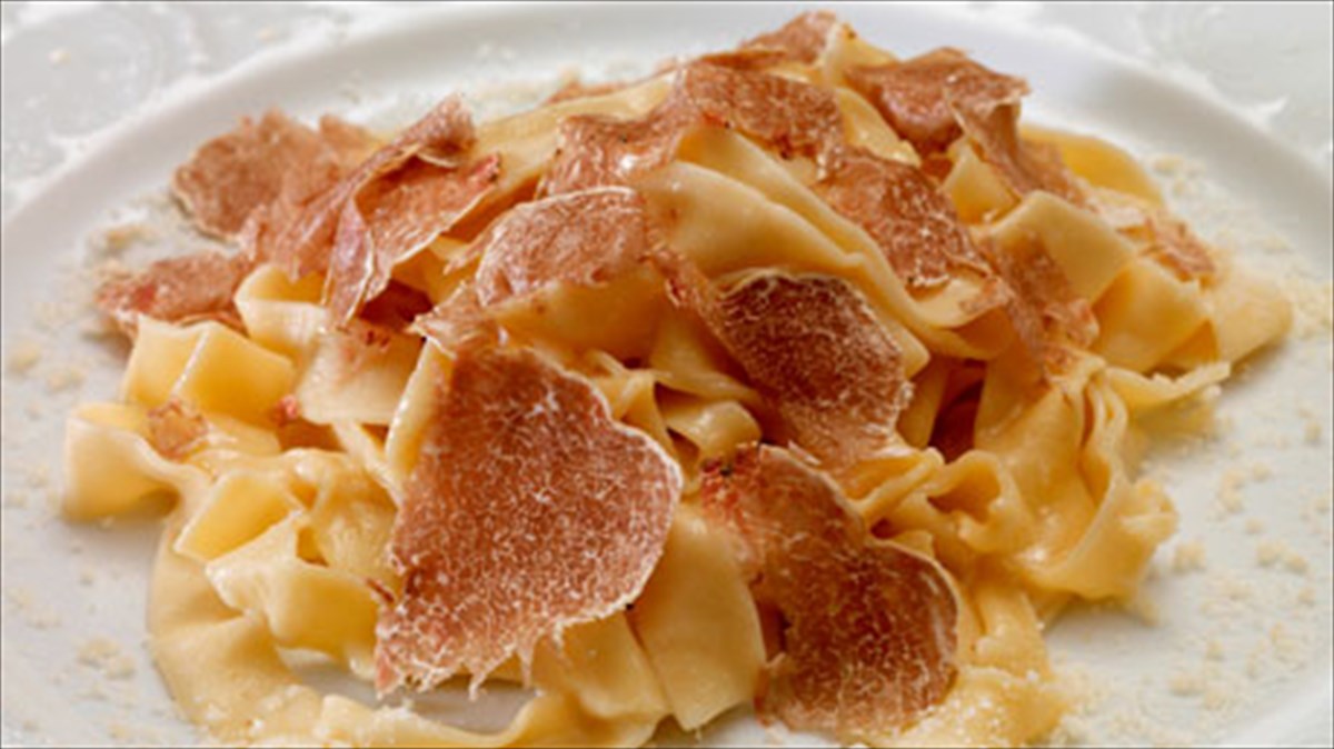 oi-kaluteres-poikilies-leukis-troufas-sto-piato-sas