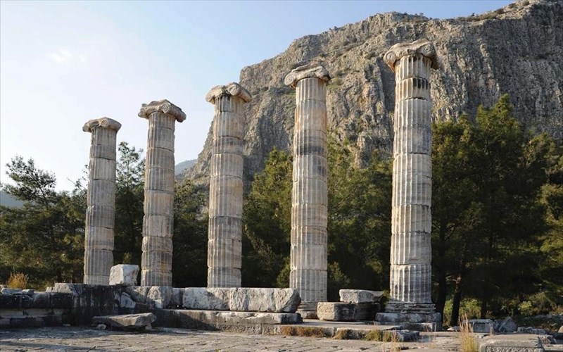 fotografiko-taksidi-stin-anatoliki-mesogeio-apo-ton-elliniko-kosmo