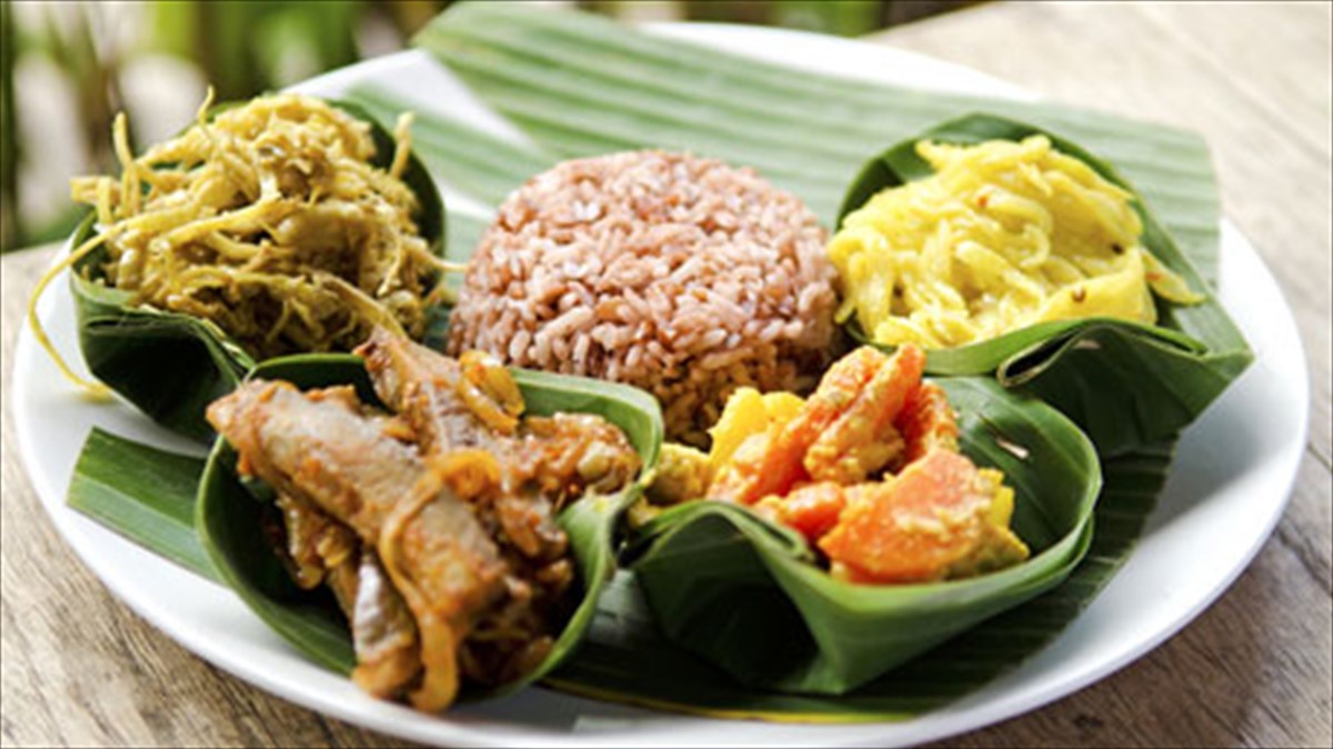 indonisiaki-kouzina-to-alatopipero-tis-zois