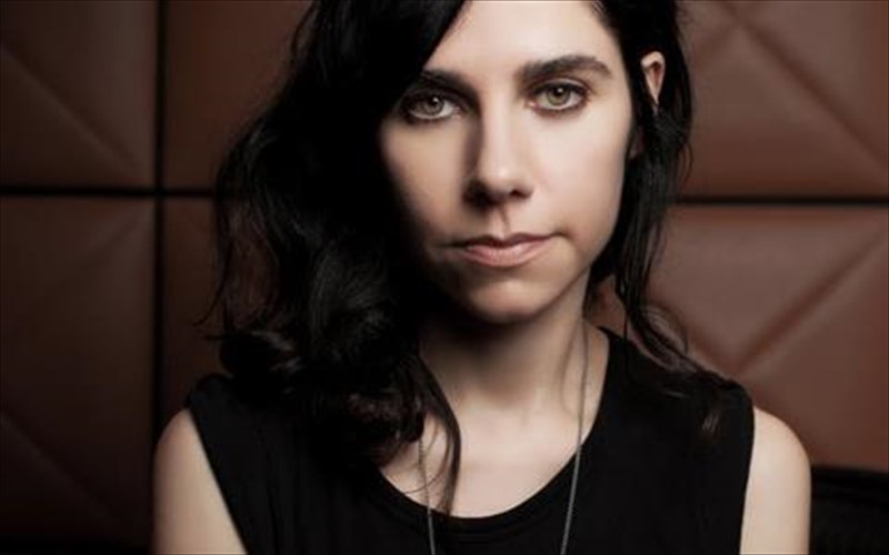 tin-pempti-tha-akousoume-to-neo-single-tis-pj-harvey