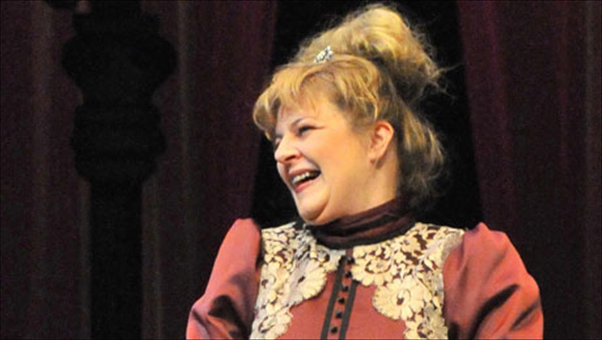 teleutaios-minas-parastaseon-gia-ti-loksantra