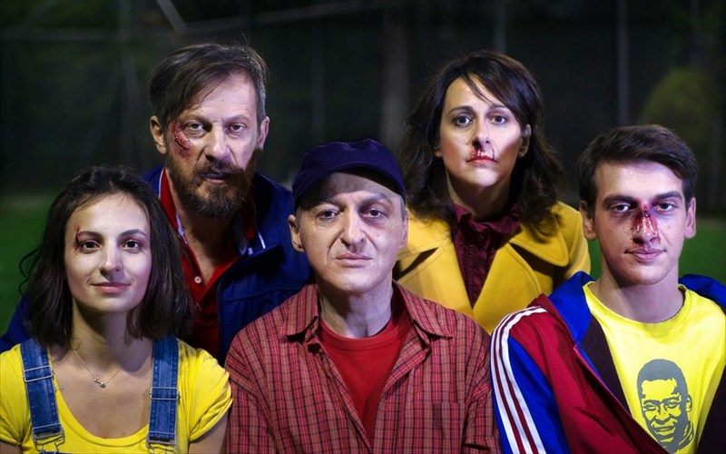 ofsaint-mia-mauri-komodia-gia-tin-krisi-tin-metanasteusi-to-mellon-tis-sxeseis