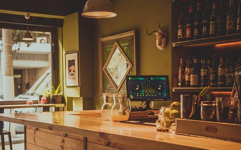 mint-all-day-bar-bistro-to-bar-pou-sas-krata-apasxolimenous-apo-to-proi