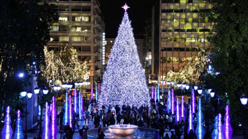 i-athina-fetos-giortazei