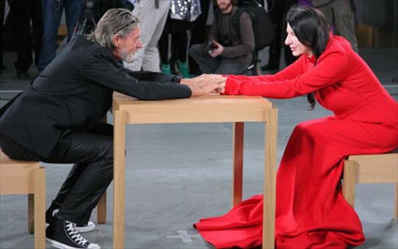 pente-diasimoi-erotes-pou-simadepsan-ton-xoro-tis-texnis