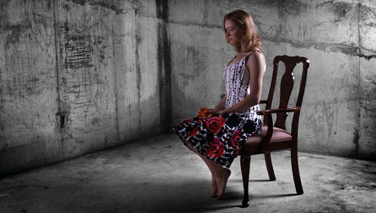 i-elliniki-koinonia-mpainei-sto-mikroskopio-tou-giorgou-manioti-tora