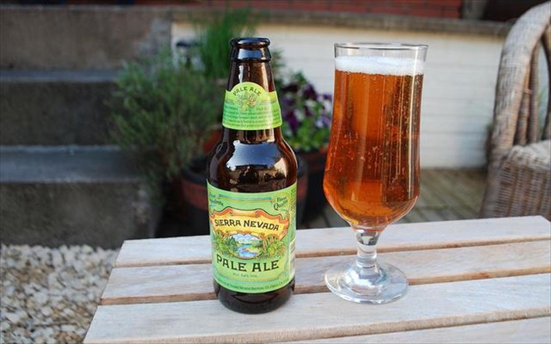 i-craft-beer-tou-mina-sto-theio-tragi-erxetai-apo-ti-sierra-nevada