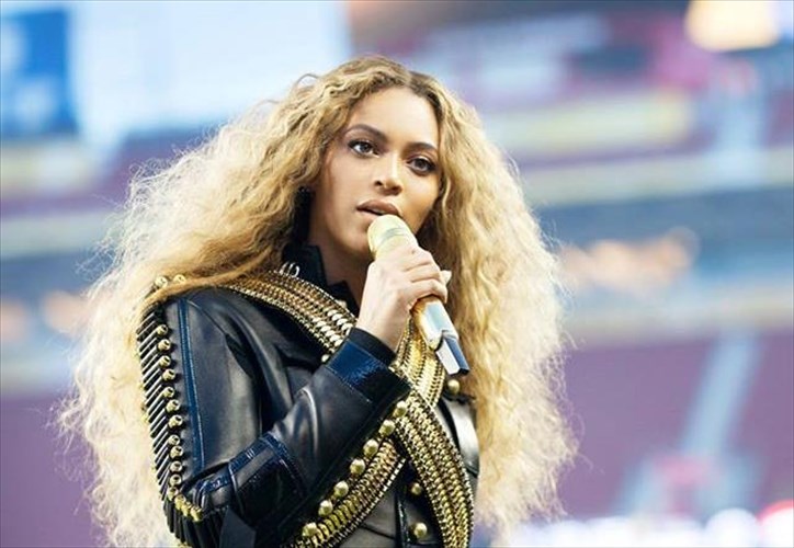 etoimazei-nea-sunergasia-i-beyonce-me-ton-Jay-z-beyonce-me-ton-Jay-z