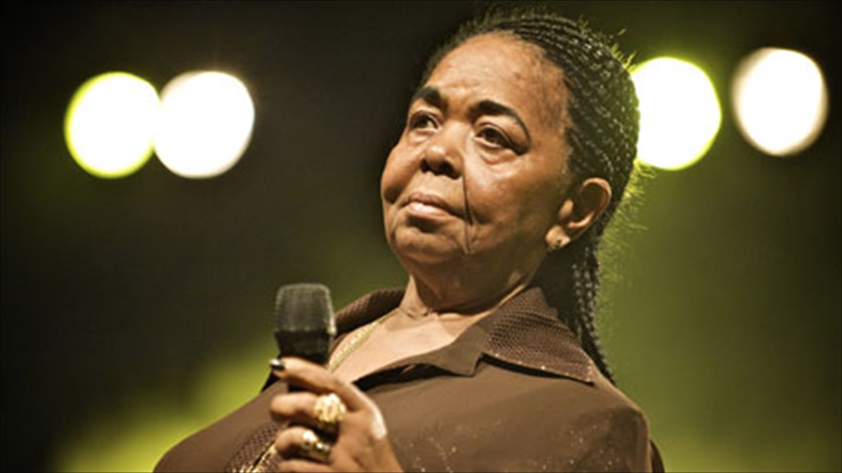 efuge-i-cesaria-evora-cesaria-evora