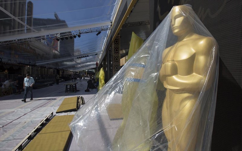 ta-oskar-ekselissontai-se-mouseiako-thesmo