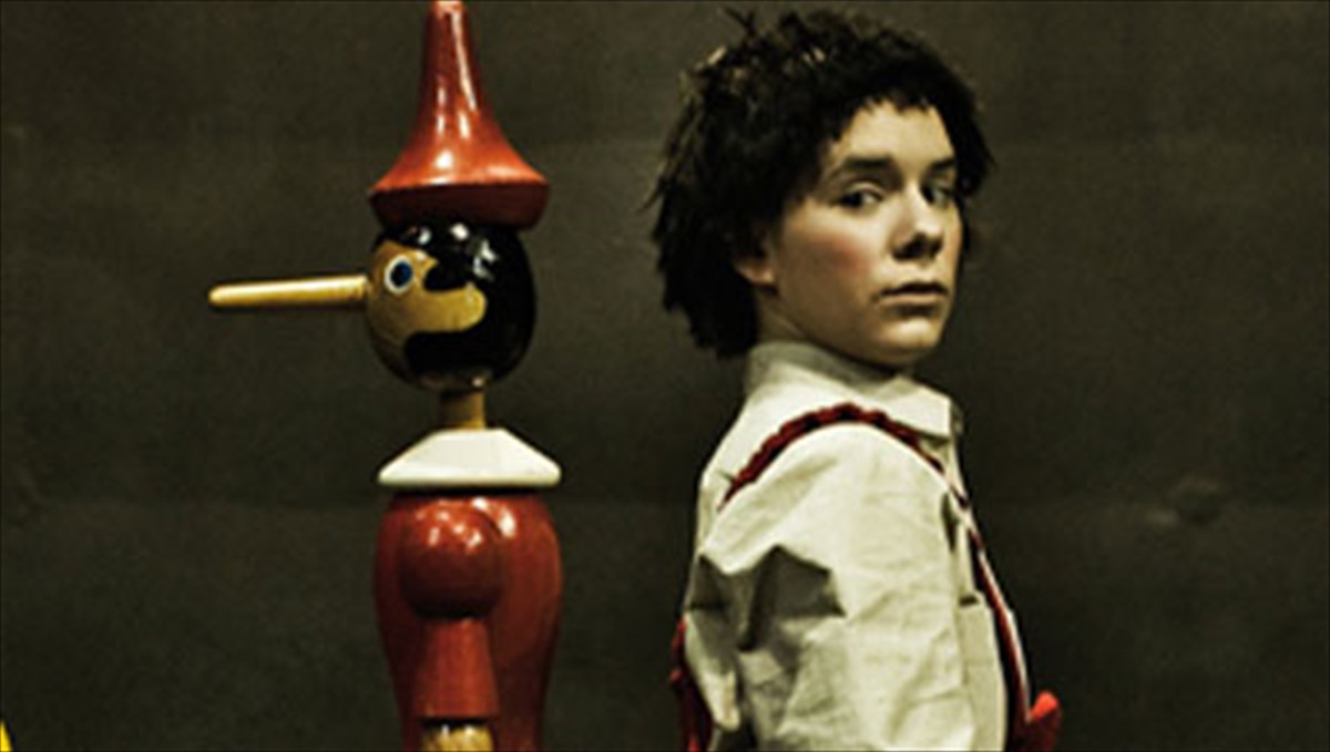 o-pinokio-anazita-tin-alitheia-pou-krubetai-kato-apo-timuti-mas