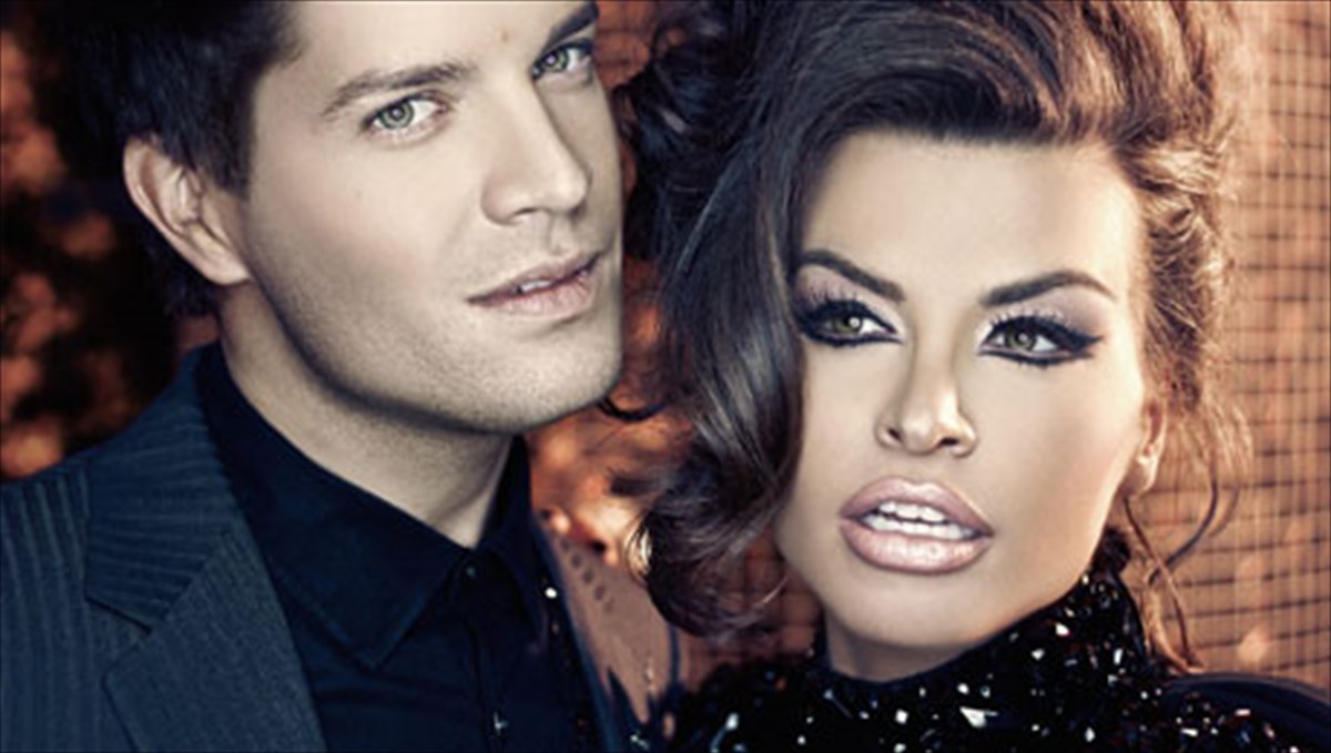 o-konstantinos-rigos-skinothetei-ti-nina-lotsari