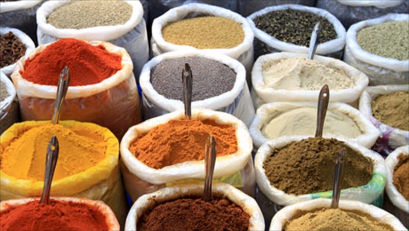 antimetopiste-tin-uperfagia-ton-xristougennon-me-5-trofes-trofes