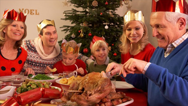 epta-sumboules-gia-na-mi-metanionete-stis-giortes