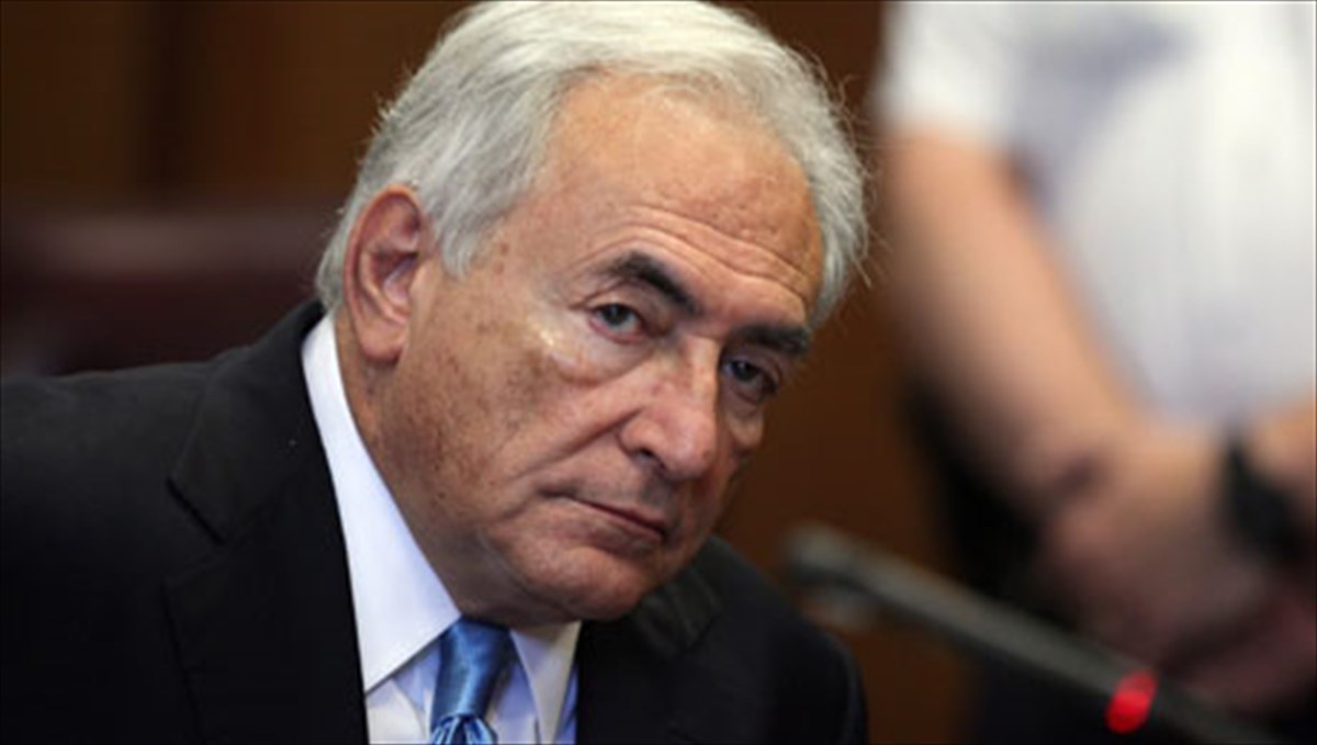 stros-kan-kai-mperlouskoni-protagonistes-stin-megali-othoni