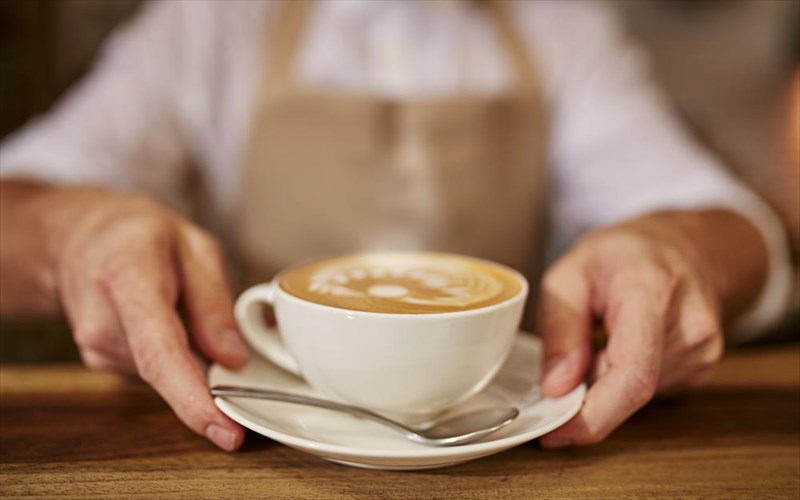 o-kafes-tha-kostizei-akriba-sti-gallia-gia-tous-ageneis