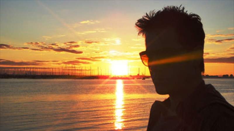 o-aleksandros-xristopoulos-katebainei-glufada