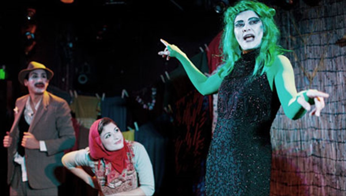 anakatanomiploutou-sto-gualino-mousiko-theatro