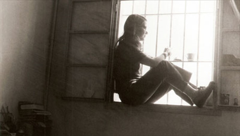 ta-koritsia-tis-broxis-spane-ti-siopi-tous