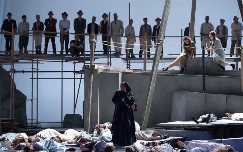 i-fonissa-epanerxetai-stin-ethniki-luriki-skini