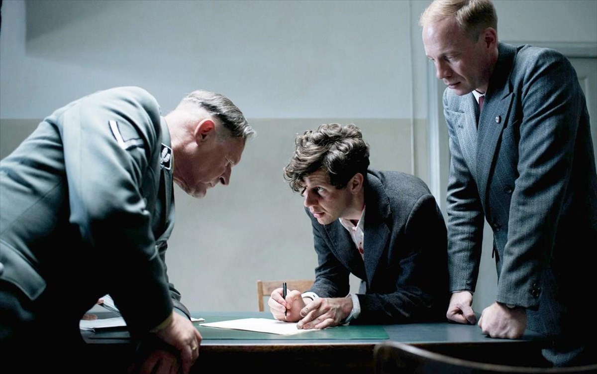 ta-13-lepta-pou-den-allaksan-ton-kosmo