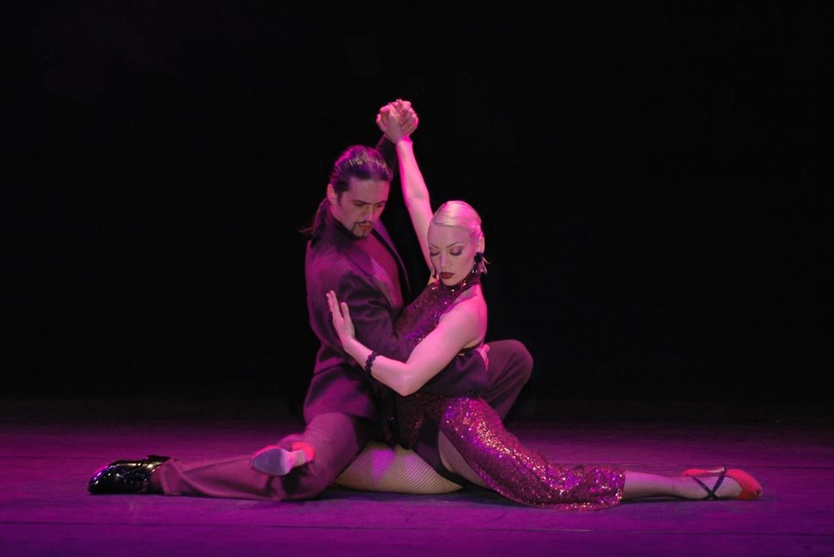 tangko-dimotiko-theatro-peiraia