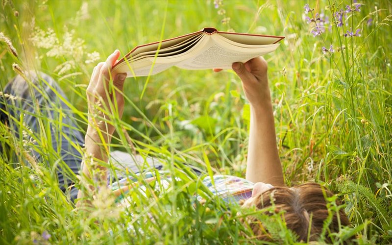 ta-biblia-tis-ebdomadas