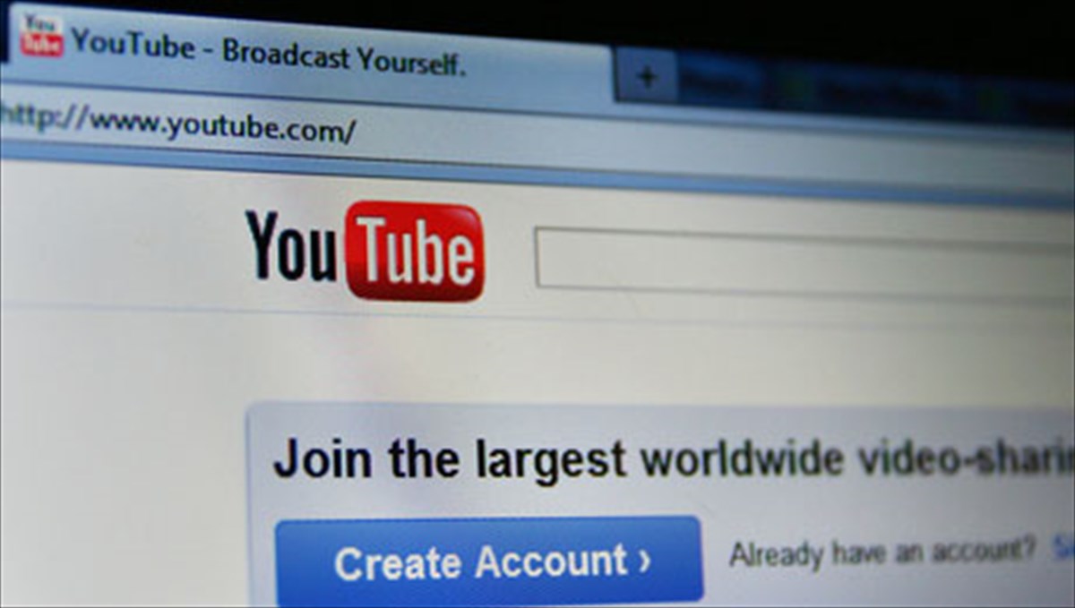 festibal-youtube-me-to-blemma-strammeno-sti-benetia