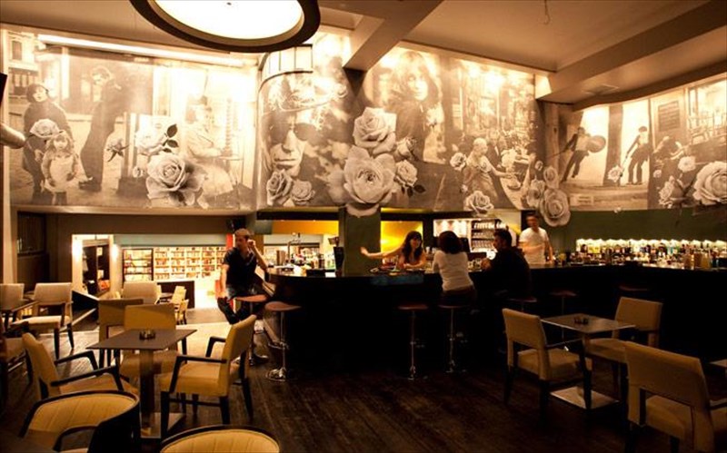 ta-live-tou-floral-murizoun-kalokairi