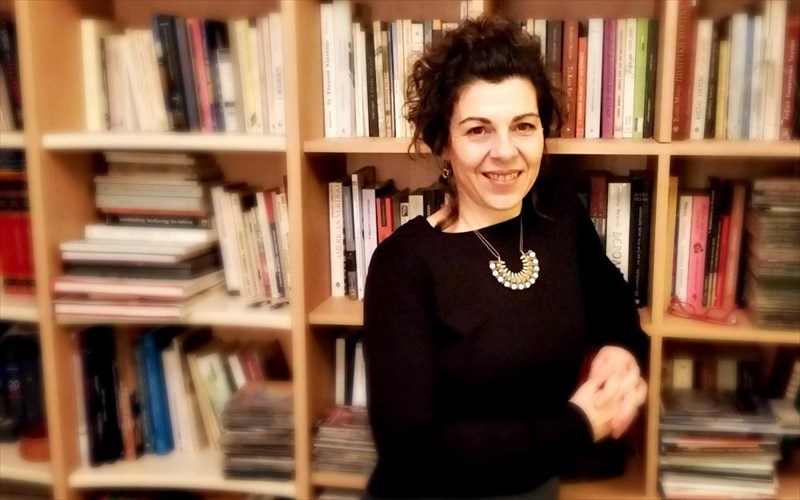 i-misineza-suxnazei-se-kentrika-simeia-tis-polis-kai-se-mia-parizianiki-gkaleri