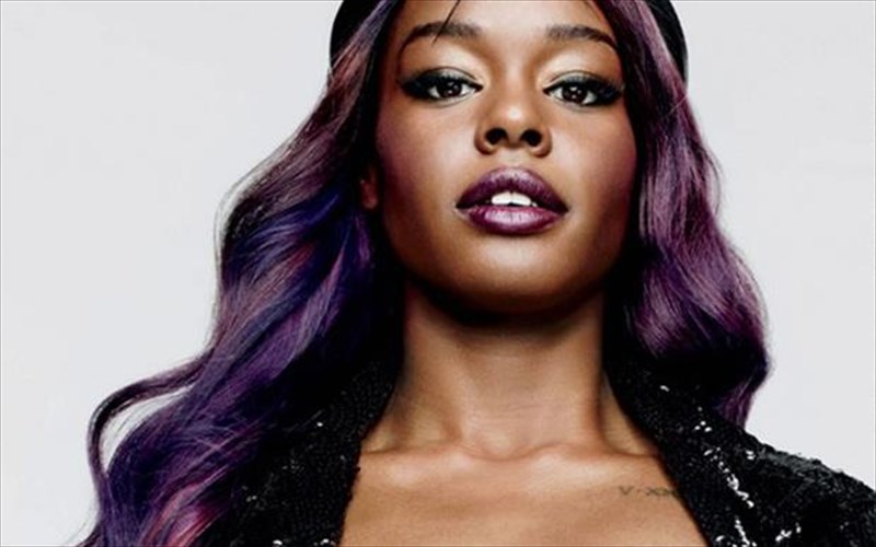 apisteuti-pagkosmia-katakraugi-gia-tin-azealia-banks