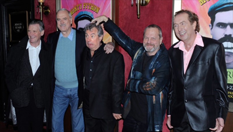 reunion-gia-tous-monty-python30-xronia-meta
