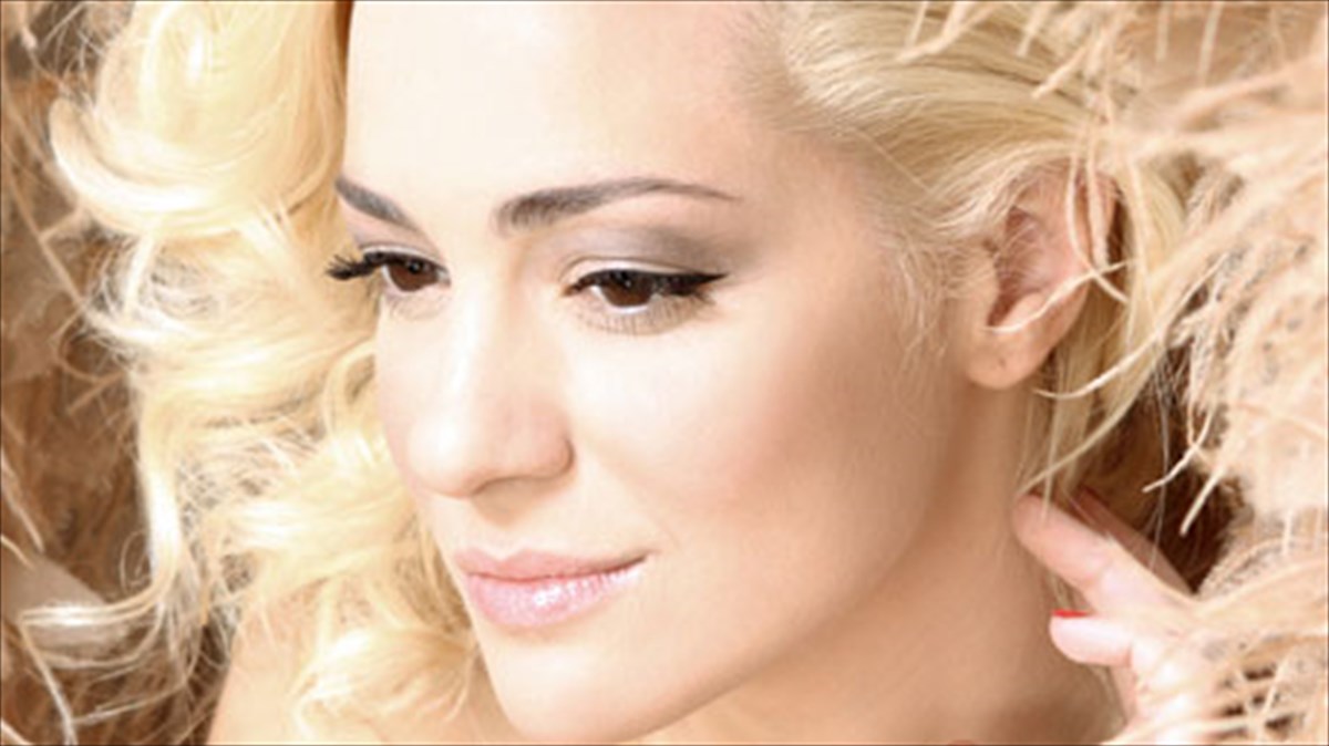 xarakies-ston-xrono-apo-ti-natassa-mpofiliou