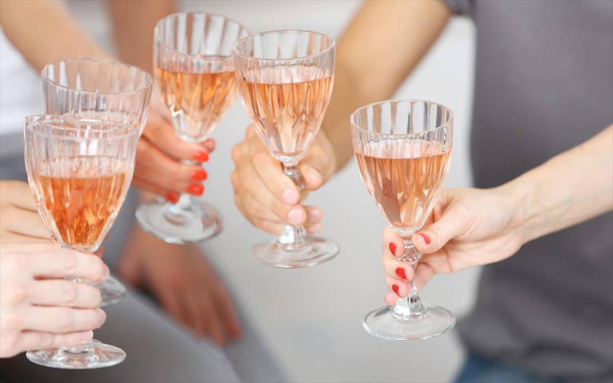 krasi-trougkrisma-potirion