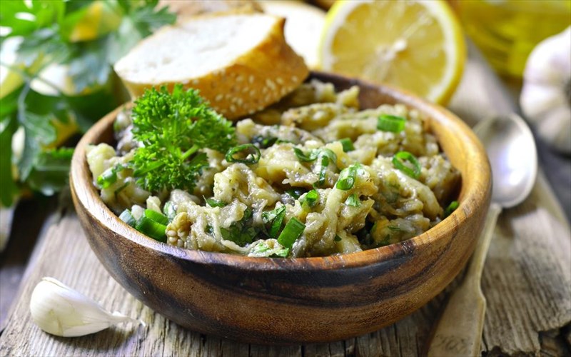 pos-na-ftiaksete-nostimi-aigaiopelagitiki-melitzanosalata