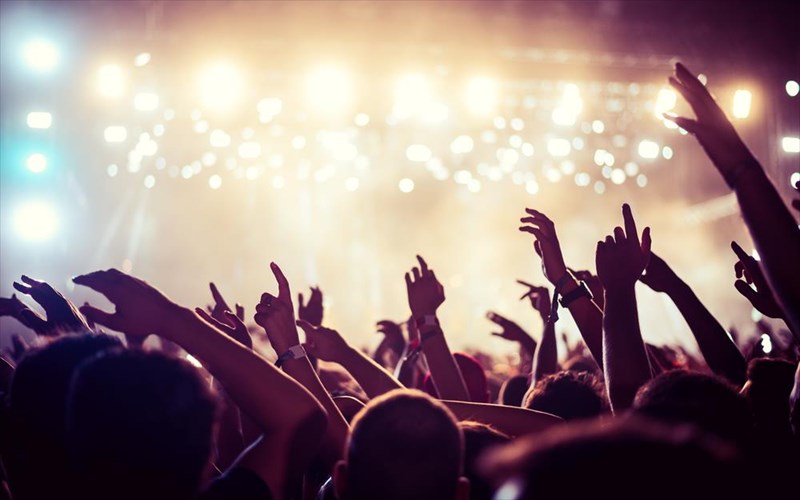 to-pagkosmio-festibal-ilektronikis-mousikis-erxetai-stin-kolokotroni