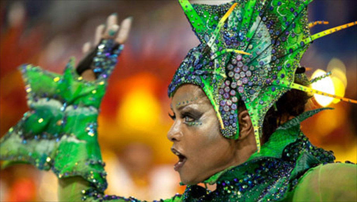 karnabalia-tou-kosmou-pro-ton-pulon