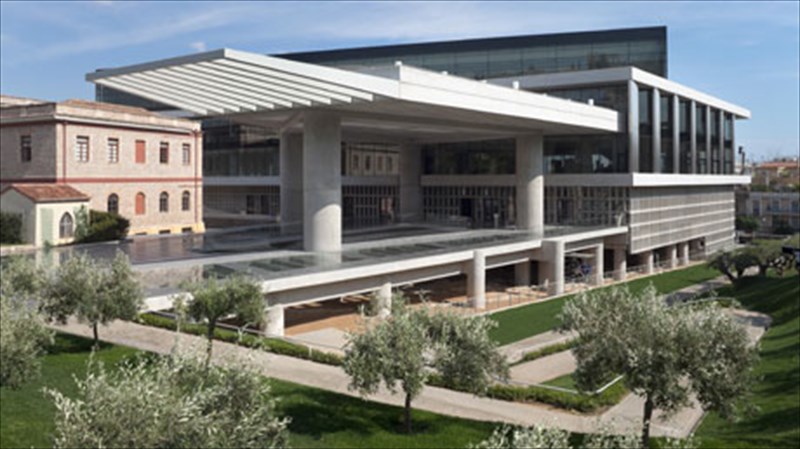 i-akropoli-se-trisdiastates-proboles