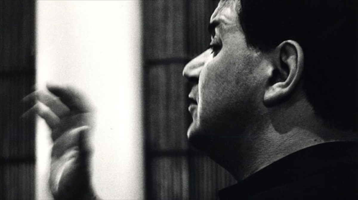 enas-idiofuis-sunthetis-gennithike-prin-85-xronia