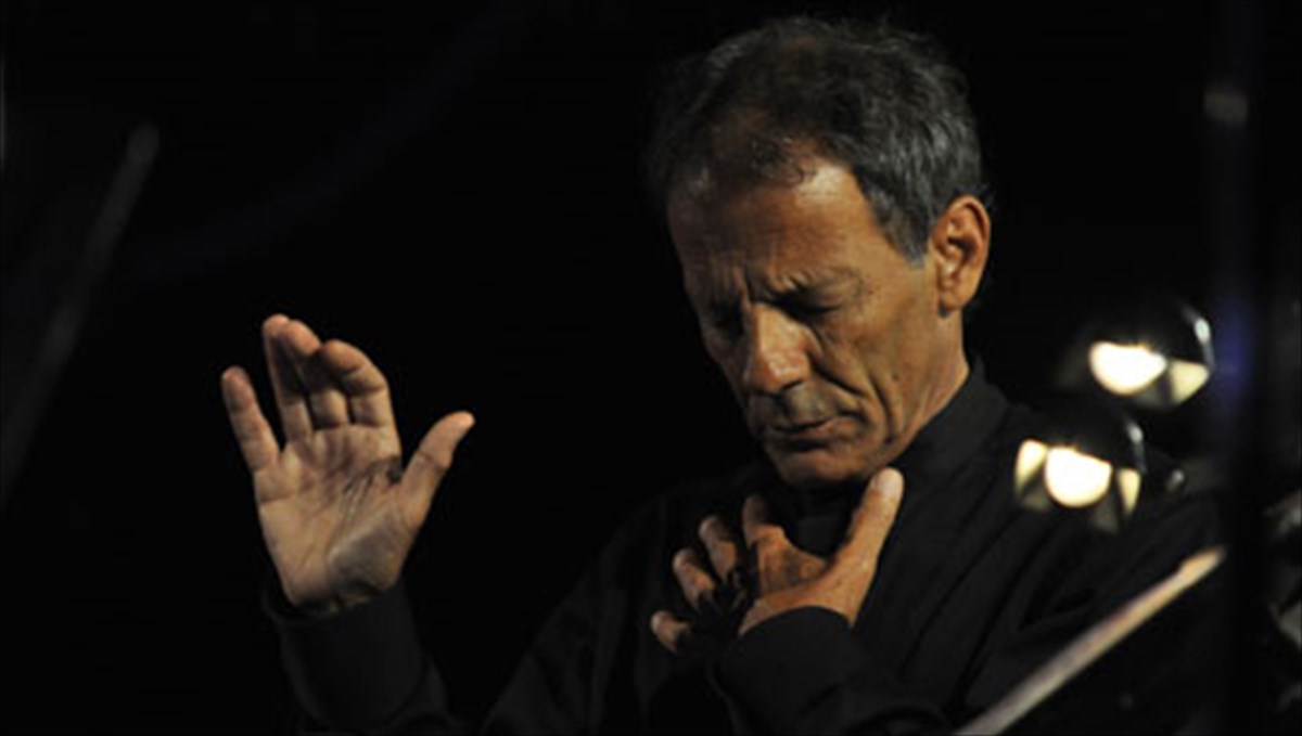 ta-rempetika-tou-ksarxakou-sto-akropol